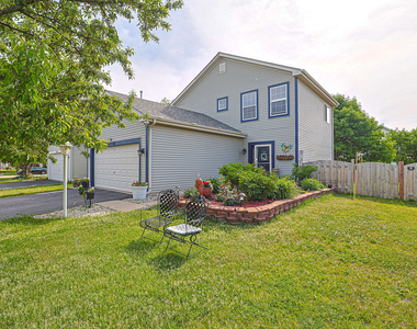 1854 S Fallbrook Drive - Photo Thumbnail 1