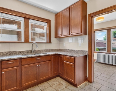 1822 Gunderson Avenue - Photo Thumbnail 12