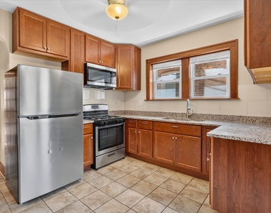 1822 Gunderson Avenue - Photo Thumbnail 11