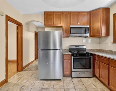 1822 Gunderson Avenue - Photo Thumbnail 13