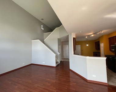 6924 Clearwater Drive - Photo Thumbnail 7