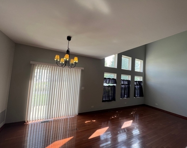6924 Clearwater Drive - Photo Thumbnail 6