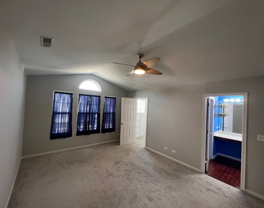 6924 Clearwater Drive - Photo Thumbnail 16