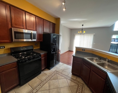 6924 Clearwater Drive - Photo Thumbnail 2