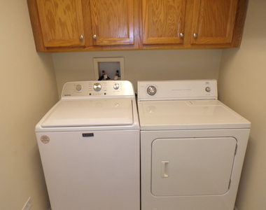 120 W Buckingham Drive - Photo Thumbnail 24