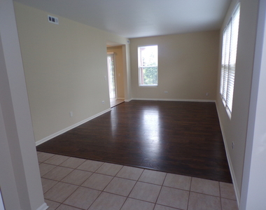 120 W Buckingham Drive - Photo Thumbnail 13