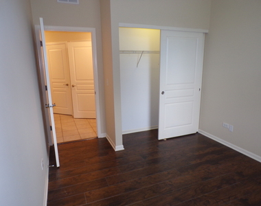 120 W Buckingham Drive - Photo Thumbnail 22