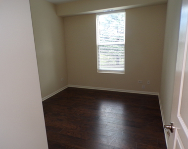 120 W Buckingham Drive - Photo Thumbnail 21