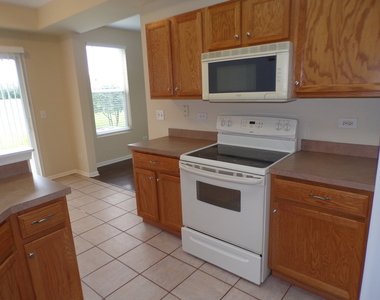 120 W Buckingham Drive - Photo Thumbnail 11