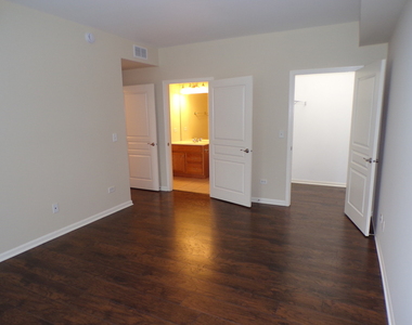 120 W Buckingham Drive - Photo Thumbnail 17
