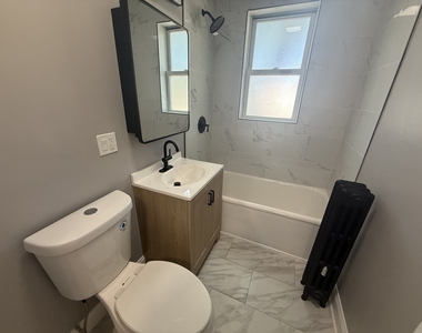 4956 N Harding Avenue - Photo Thumbnail 16
