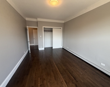 368 E 59th Street - Photo Thumbnail 5