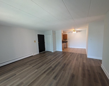 6005 Marshall Avenue - Photo Thumbnail 3