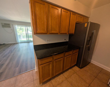 6005 Marshall Avenue - Photo Thumbnail 4