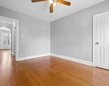 8503 S Drexel Avenue - Photo Thumbnail 6
