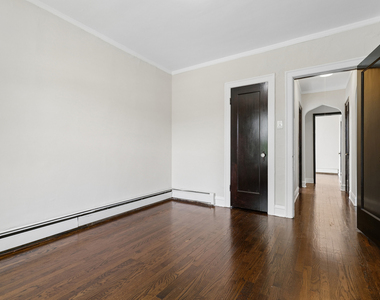 8503 S Drexel Avenue - Photo Thumbnail 4