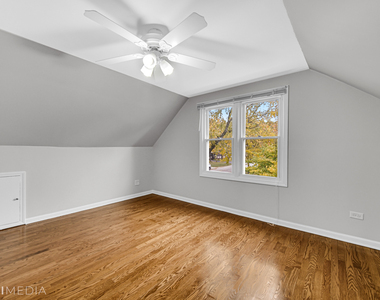 6661 Glenview Drive - Photo Thumbnail 14