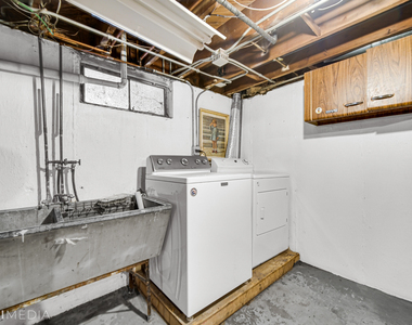 6661 Glenview Drive - Photo Thumbnail 19