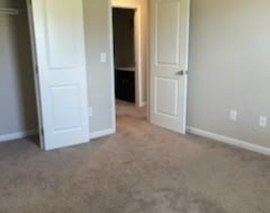2462 Pearl Ridge Trace - Photo Thumbnail 17
