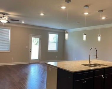 2462 Pearl Ridge Trace - Photo Thumbnail 4