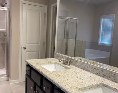 2462 Pearl Ridge Trace - Photo Thumbnail 11