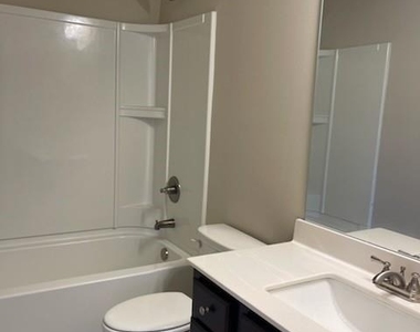 2462 Pearl Ridge Trace - Photo Thumbnail 18