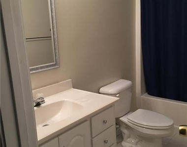 685 Garibaldi Street Sw - Photo Thumbnail 4