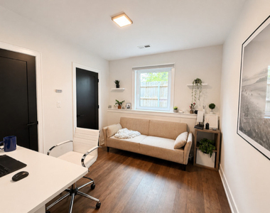 5330 86th Street - Photo Thumbnail 14