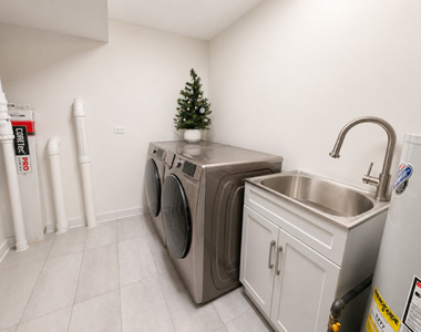 5330 86th Street - Photo Thumbnail 17