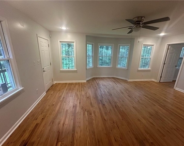 349 Laquita Drive Se - Photo Thumbnail 15