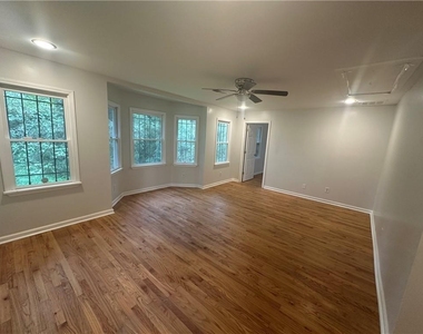 349 Laquita Drive Se - Photo Thumbnail 14