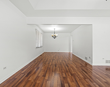 16527 Orange Avenue - Photo Thumbnail 7