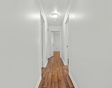 16527 Orange Avenue - Photo Thumbnail 11