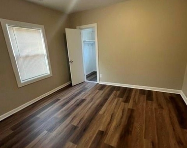 771 Harold Street - Photo Thumbnail 3