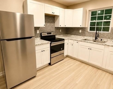 3096 Sharon Drive - Photo Thumbnail 2