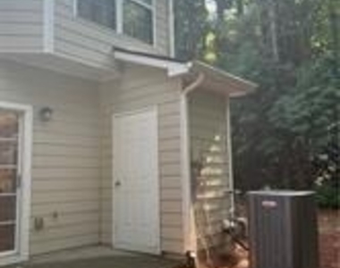 3300 Hidden Cove Circle - Photo Thumbnail 17