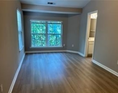3300 Hidden Cove Circle - Photo Thumbnail 14