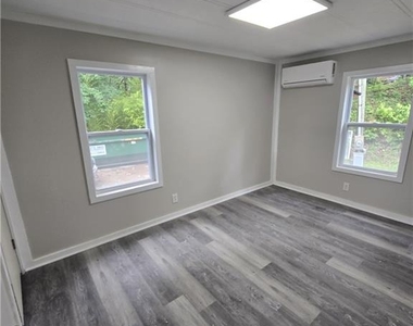 2480 Brand Drive - Photo Thumbnail 19