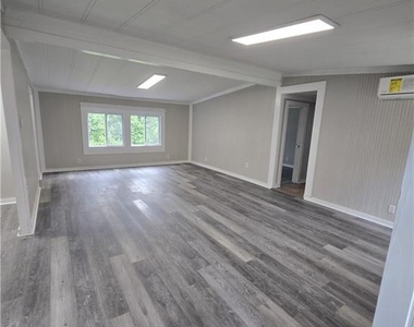 2480 Brand Drive - Photo Thumbnail 11