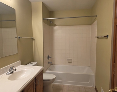 2350 Fishhook Way - Photo Thumbnail 15