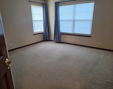 2350 Fishhook Way - Photo Thumbnail 14