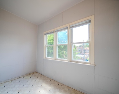 7916 S Throop Street - Photo Thumbnail 21