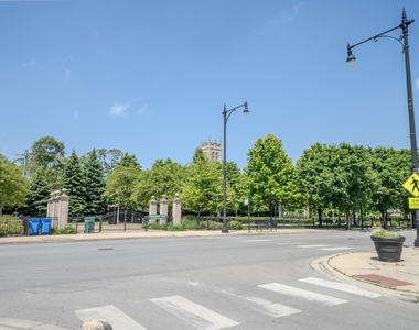 7916 S Throop Street - Photo Thumbnail 24
