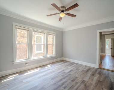 7916 S Throop Street - Photo Thumbnail 9