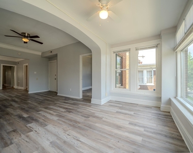 7916 S Throop Street - Photo Thumbnail 6