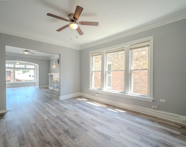 7916 S Throop Street - Photo Thumbnail 14