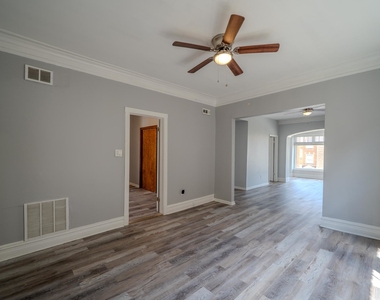 7916 S Throop Street - Photo Thumbnail 11