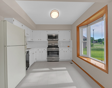 184 S Circle Avenue - Photo Thumbnail 7