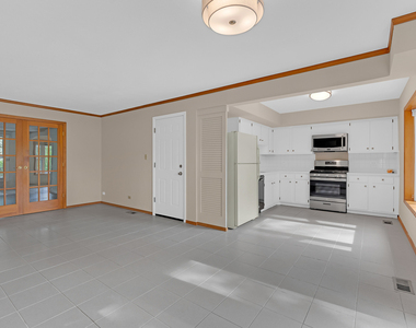 184 S Circle Avenue - Photo Thumbnail 6