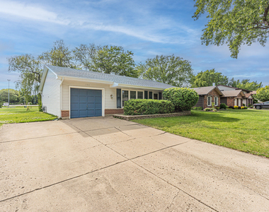 184 S Circle Avenue - Photo Thumbnail 1